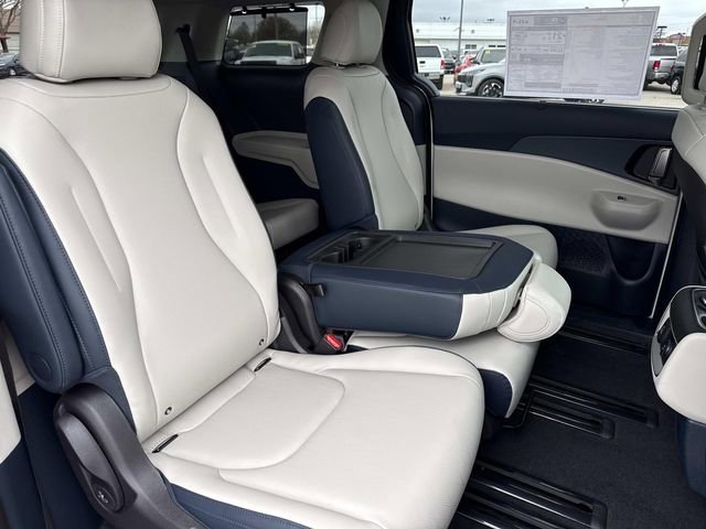 New 2026 Kia Carnival SX FWD image 18