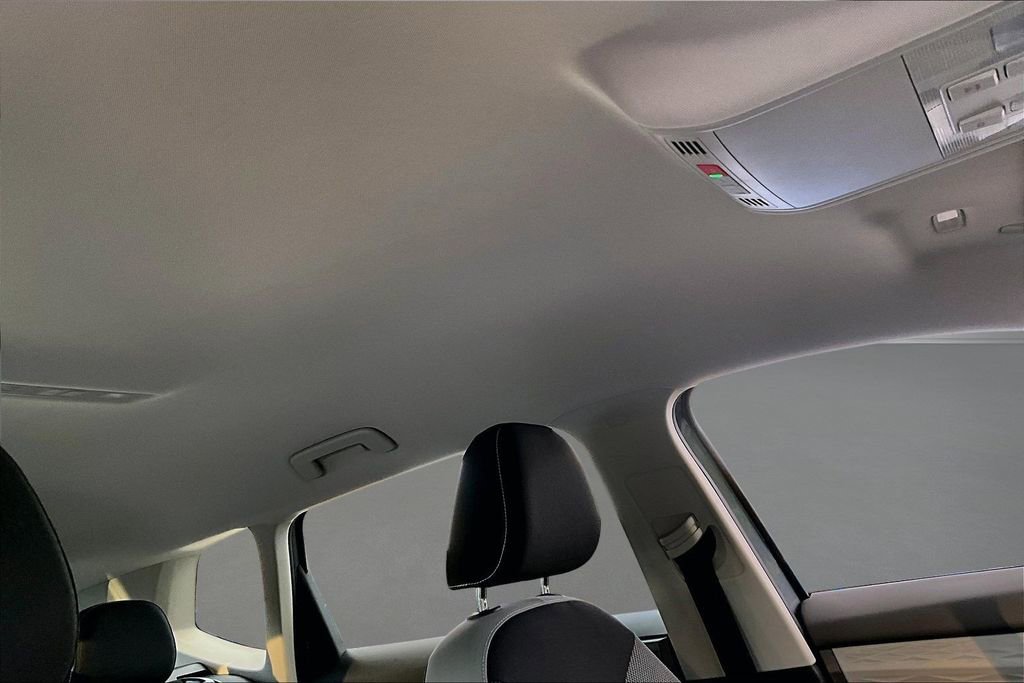 Used 2022 Volkswagen Taos S w/ IQ Drive S Package AWD/4WD image 27