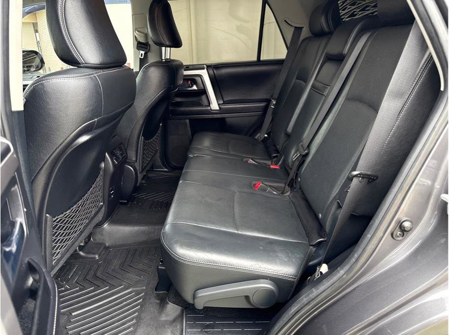 Used 2016 Toyota 4Runner Limited AWD/4WD image 12