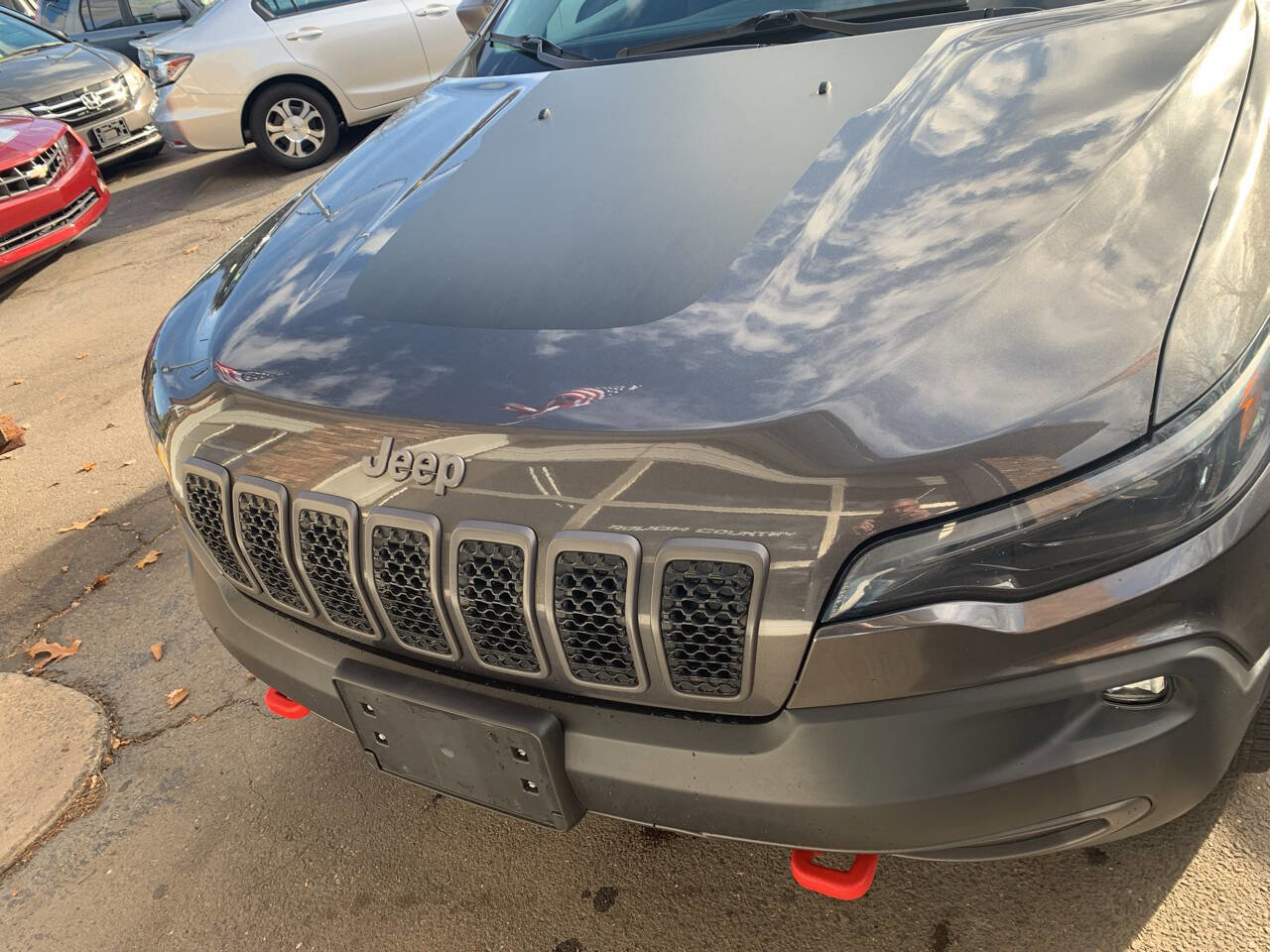 Used 2020 Jeep Cherokee Trailhawk image 8