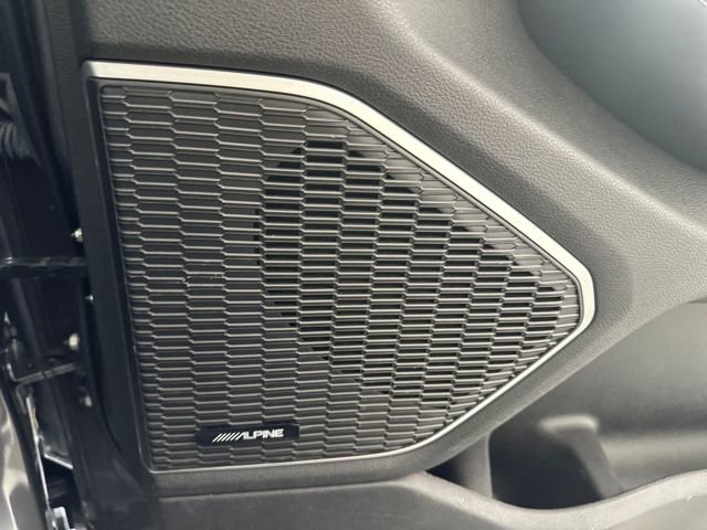 Used 2023 Jeep Grand Cherokee 4WD 4xe image 28