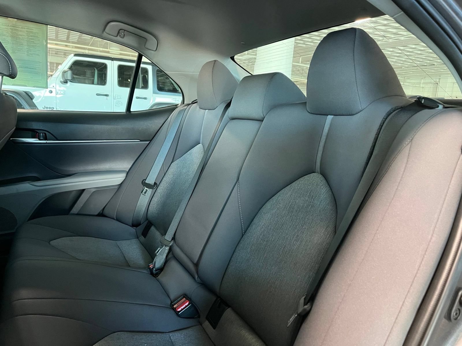 Used 2024 Toyota Camry LE FWD image 31