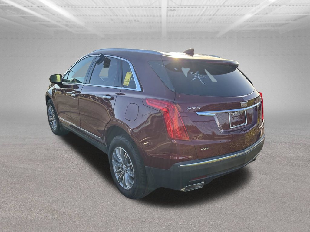 Used 2017 Cadillac XT5 Luxury w/ Driver Awareness Package AWD/4WD image 9