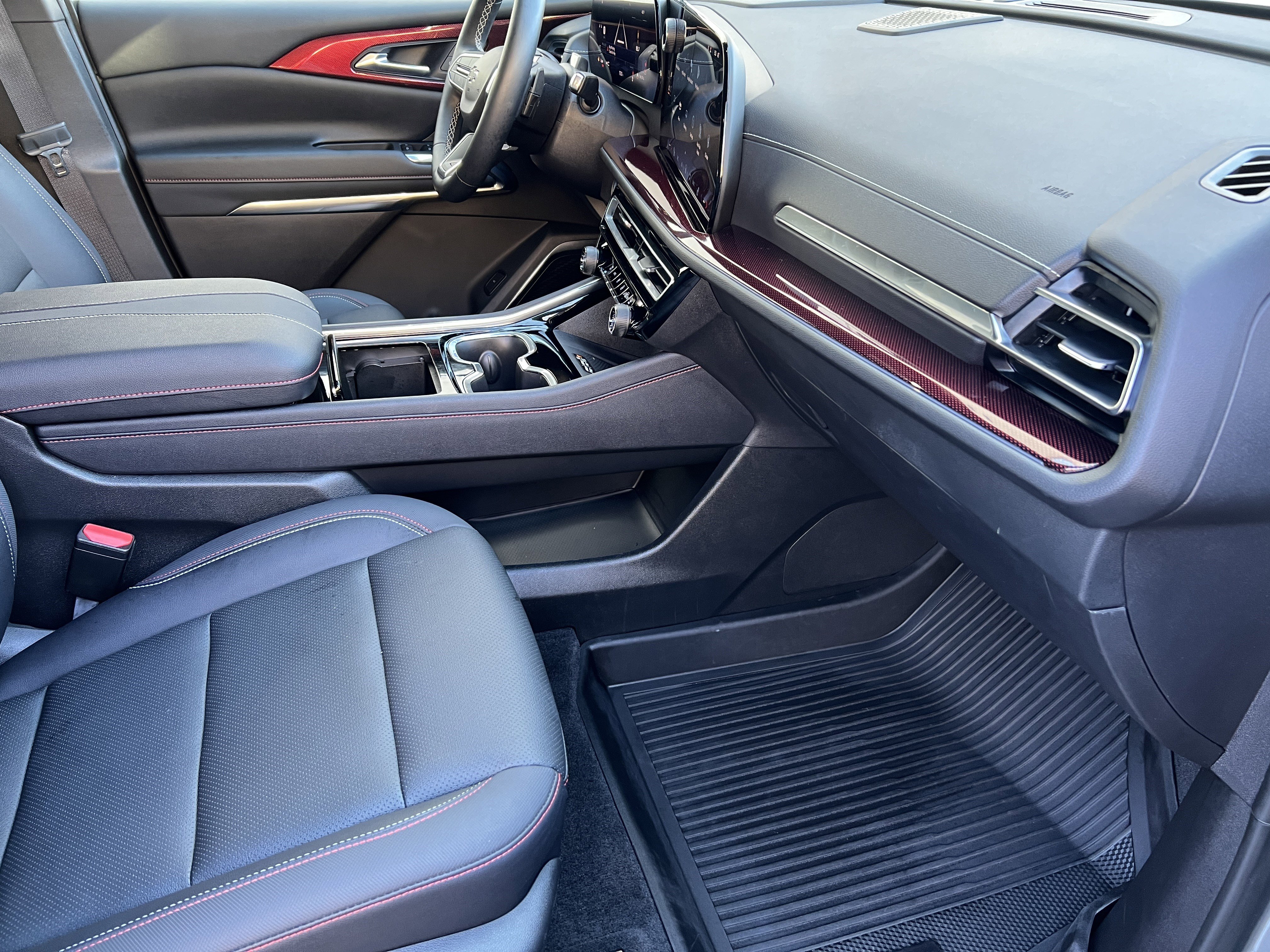 Used 2025 Chevrolet Traverse Z71 w/ Enhanced Driving Package image 27