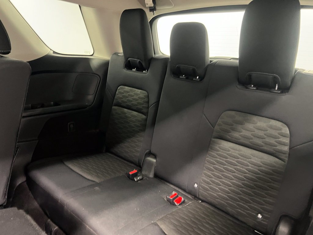 Used 2023 Nissan Pathfinder SV w/ Black Appearance Package FWD image 11