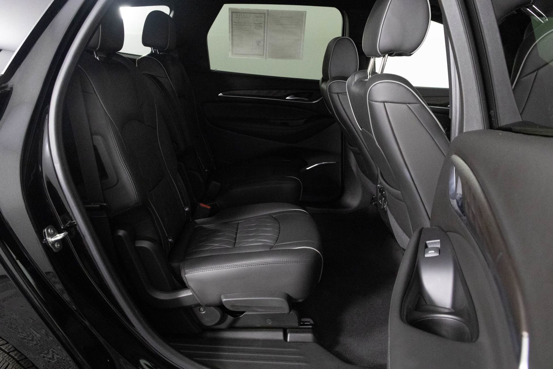 Certified 2023 Buick Enclave Avenir w/ Avenir Technology Package image 38