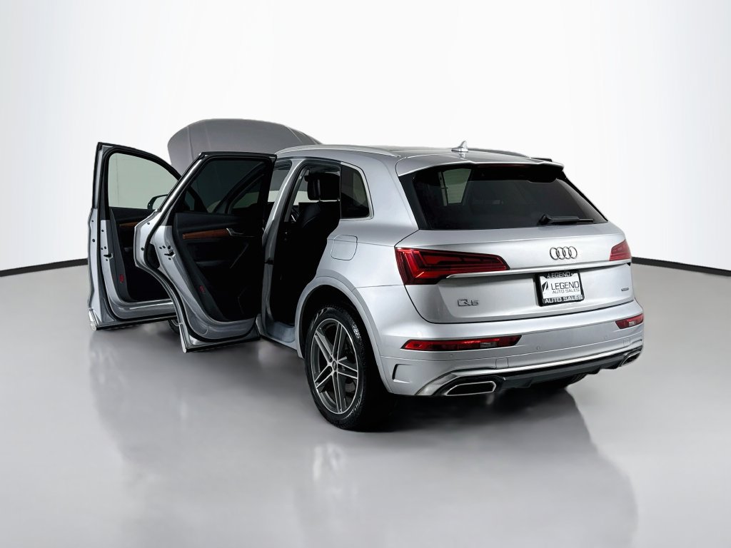 Used 2021 Audi Q5 e Premium w/ Convenience Package AWD/4WD image 24
