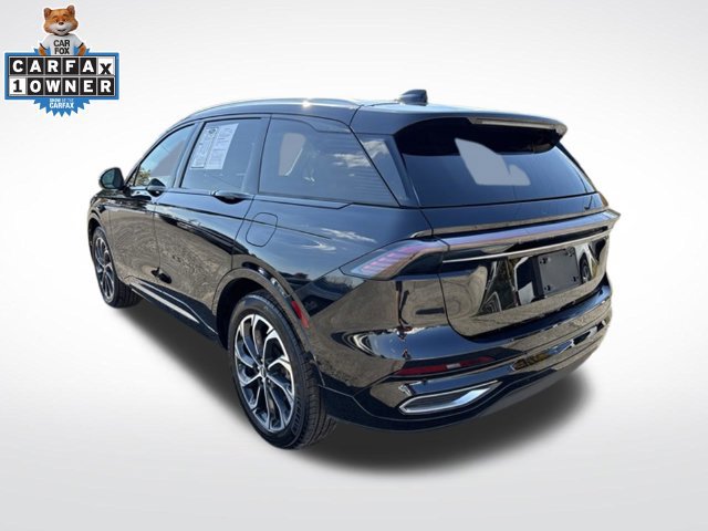 Used 2024 Lincoln Nautilus Reserve w/ Equipment Group 202A AWD/4WD image 9