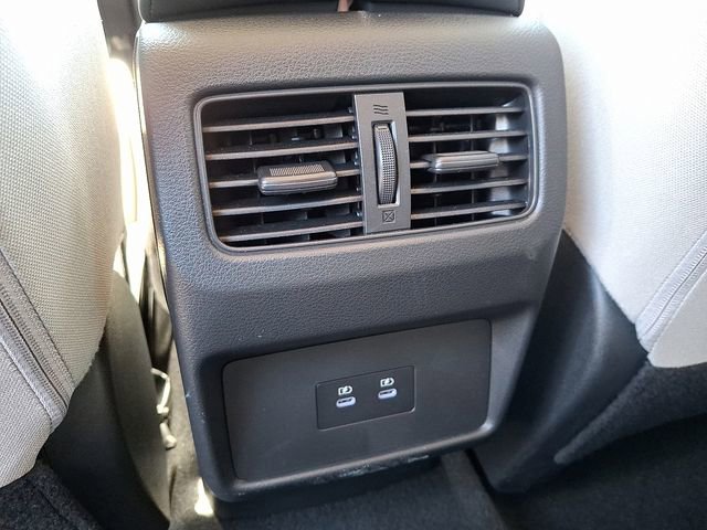 Used 2025 Nissan Rogue SV AWD/4WD image 11