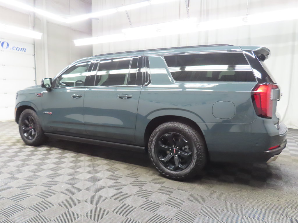 Used 2026 GMC Yukon XL AT4 Ultimate AWD/4WD image 6