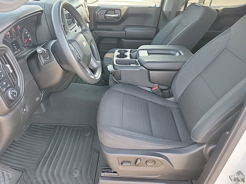 Used 2024 Chevrolet Silverado 1500 Custom image 10