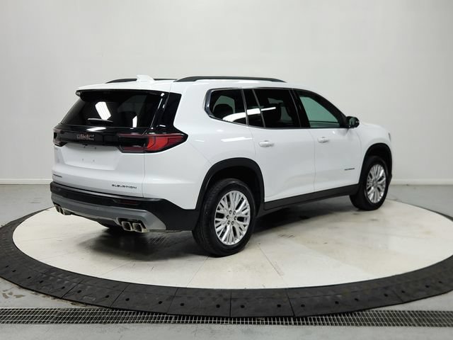 Used 2026 GMC Acadia Elevation w/ Elevation Premium Package FWD image 7