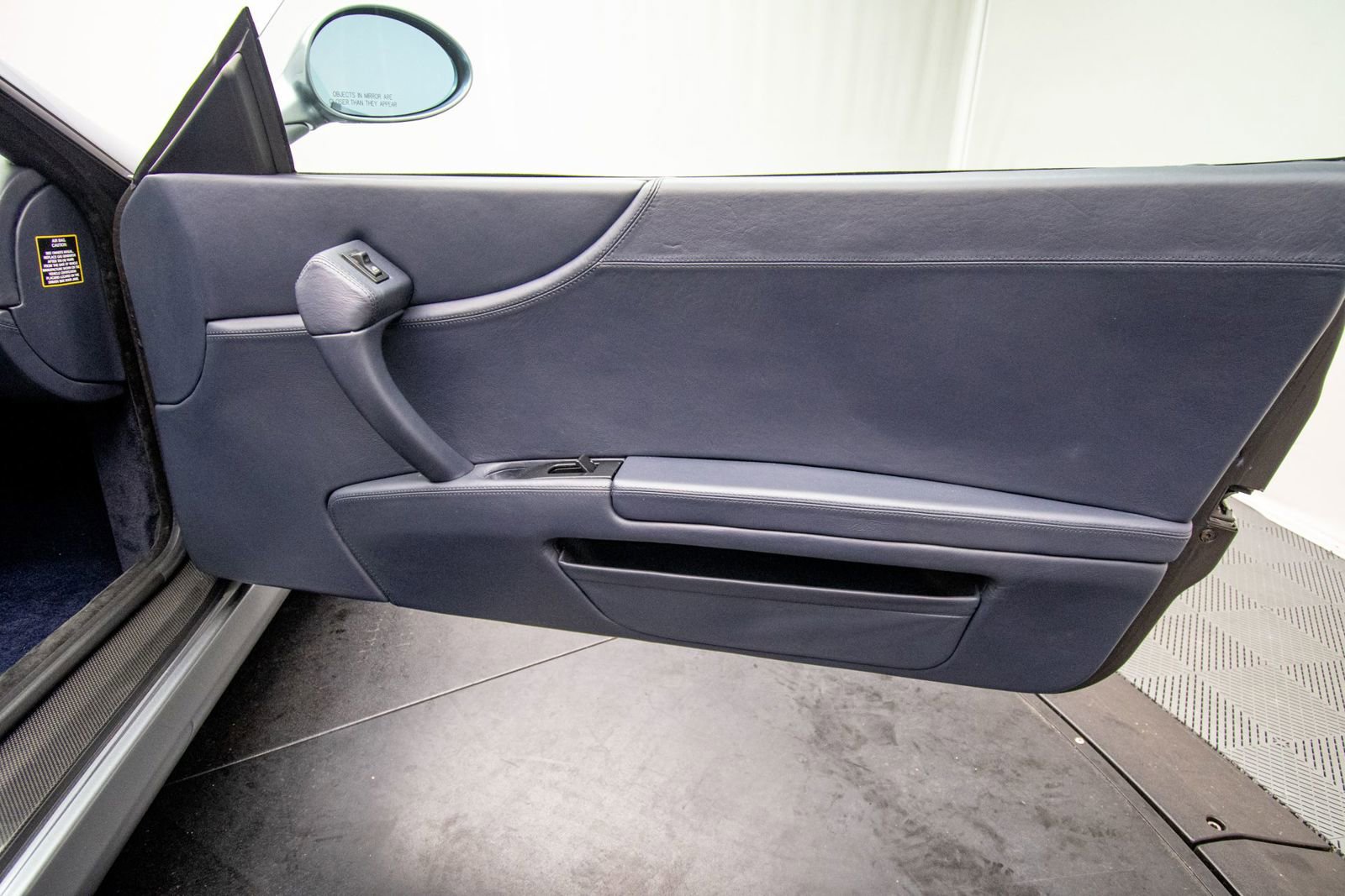 Used 1999 Ferrari 550 Maranello Coupe RWD image 39