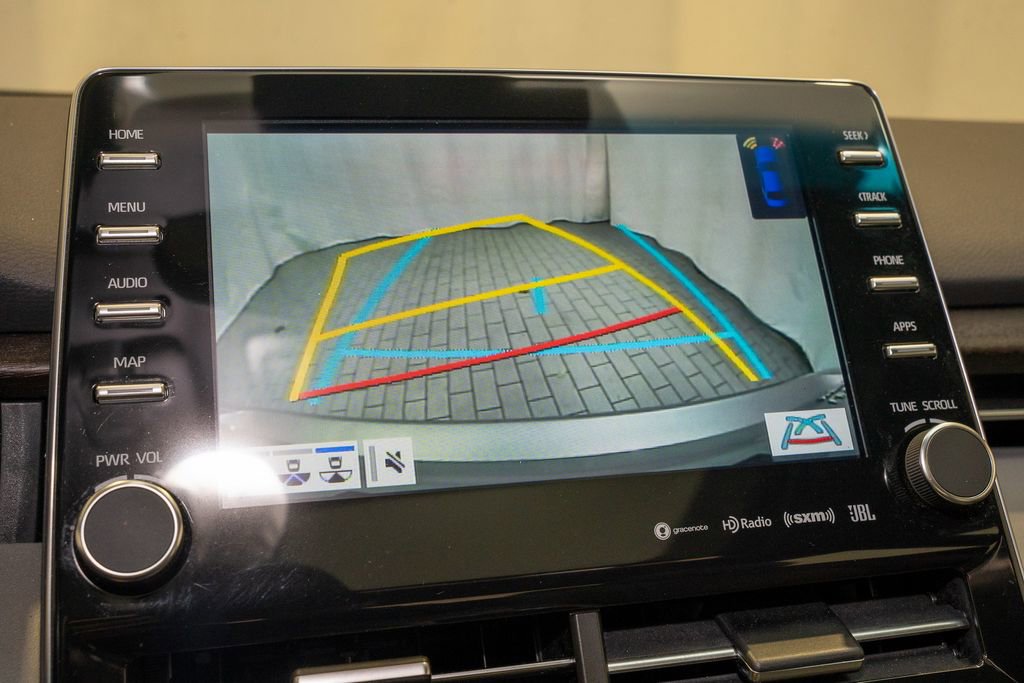 Used 2019 Toyota Avalon Limited image 14