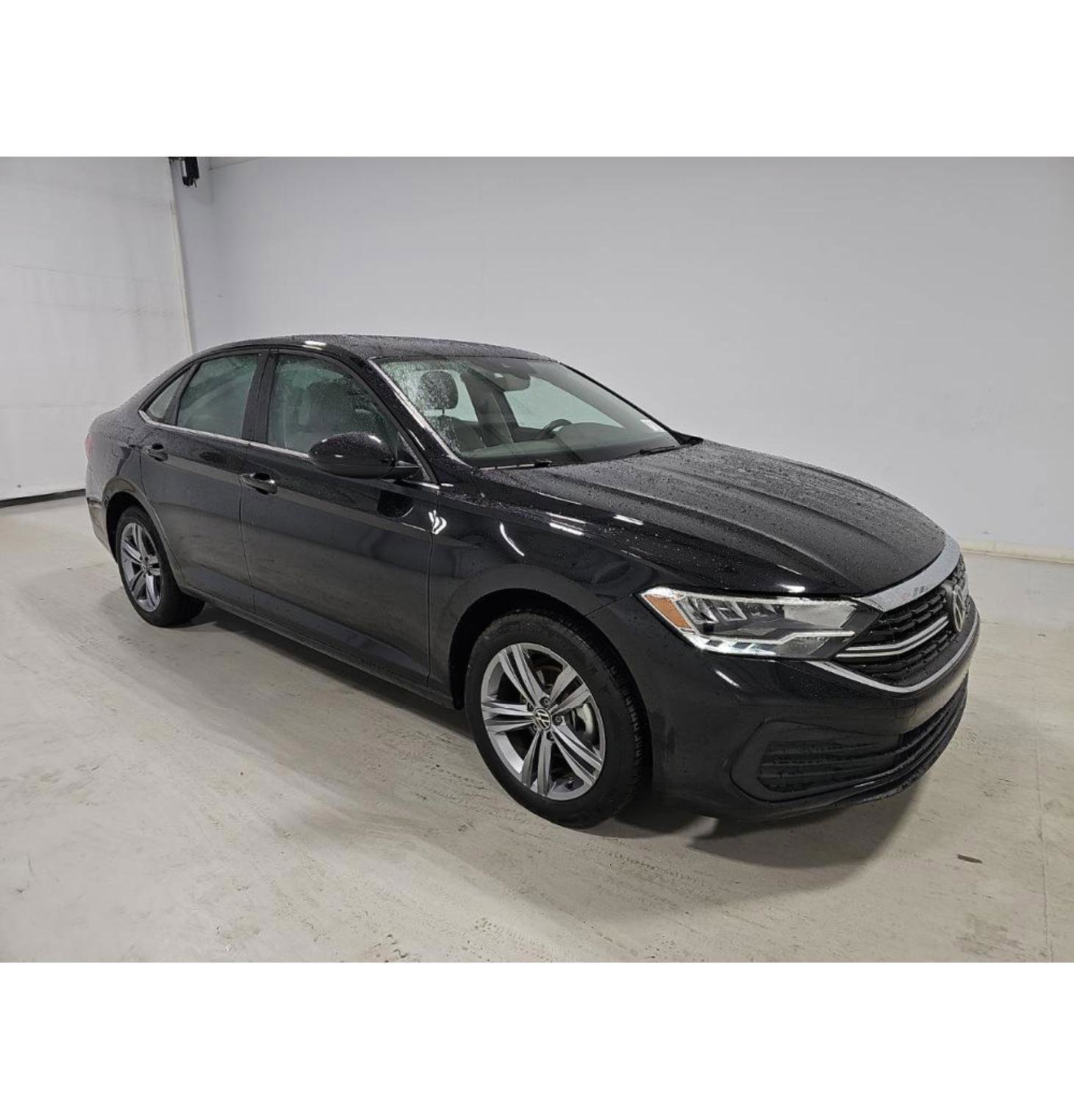Used 2023 Volkswagen Jetta SE video 3