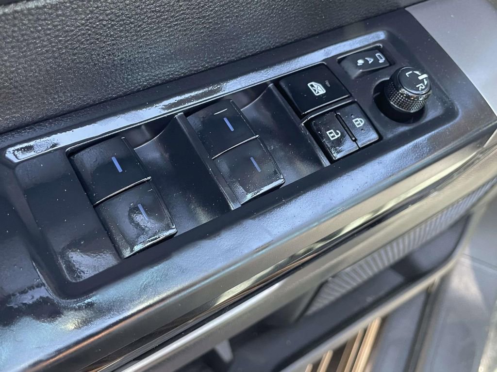 Used 2023 Toyota Tundra Limited image 28