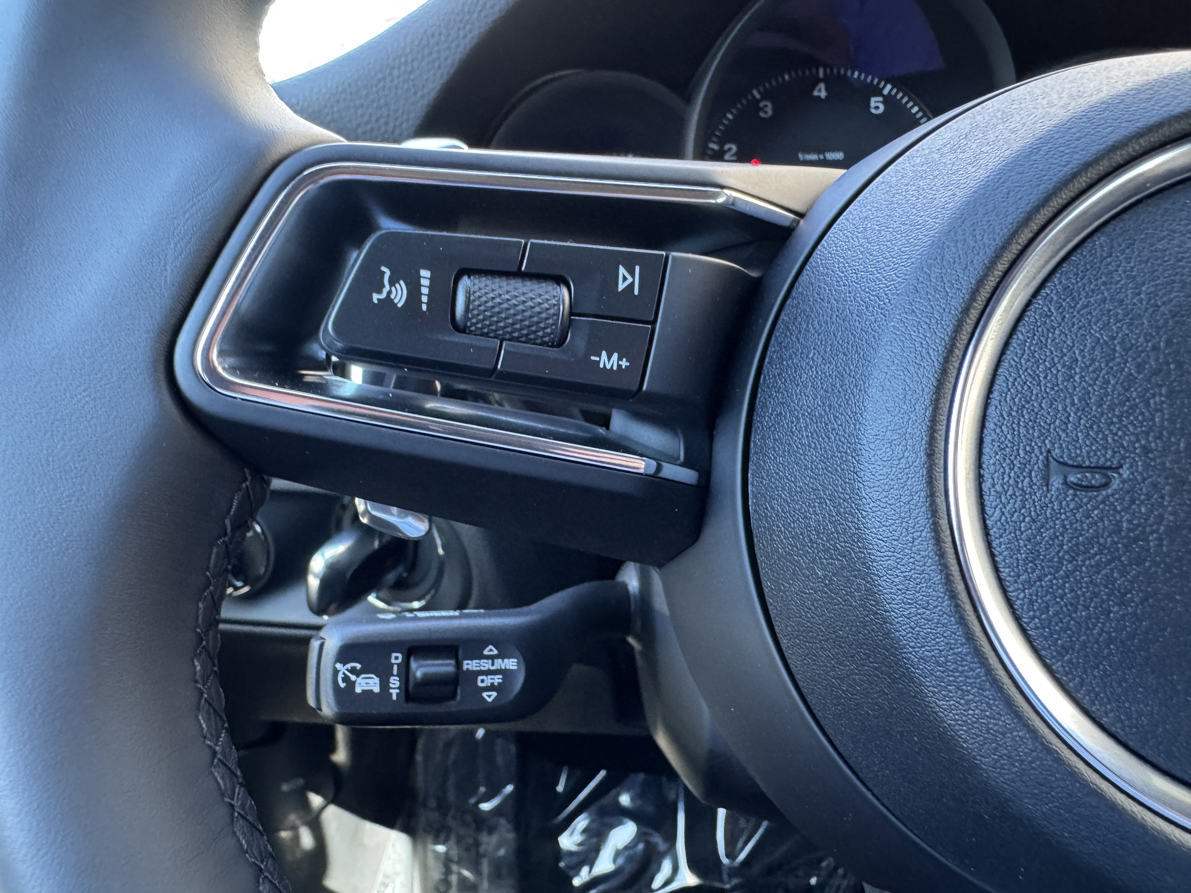 New 2026 Porsche Macan image 31