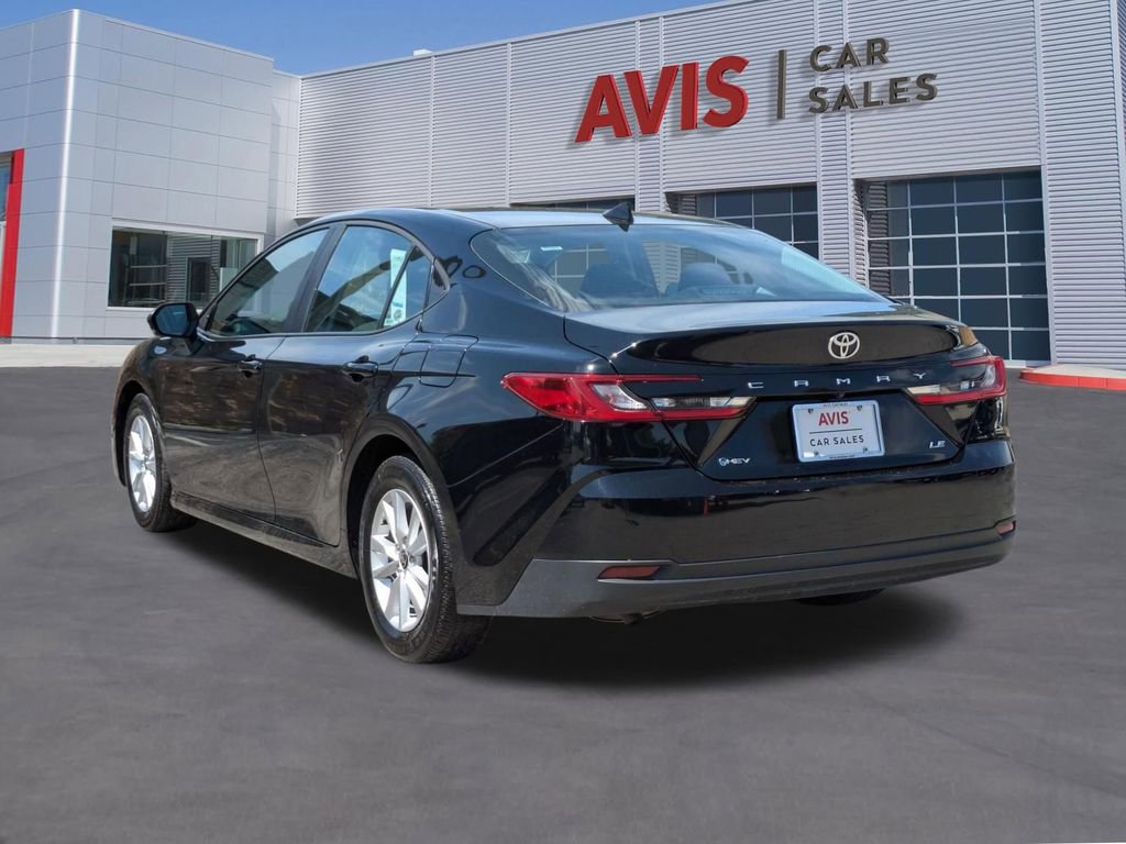Used 2025 Toyota Camry LE image 9