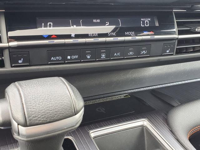 Used 2023 Toyota Sienna XSE w/ XSE Plus Package AWD/4WD image 31
