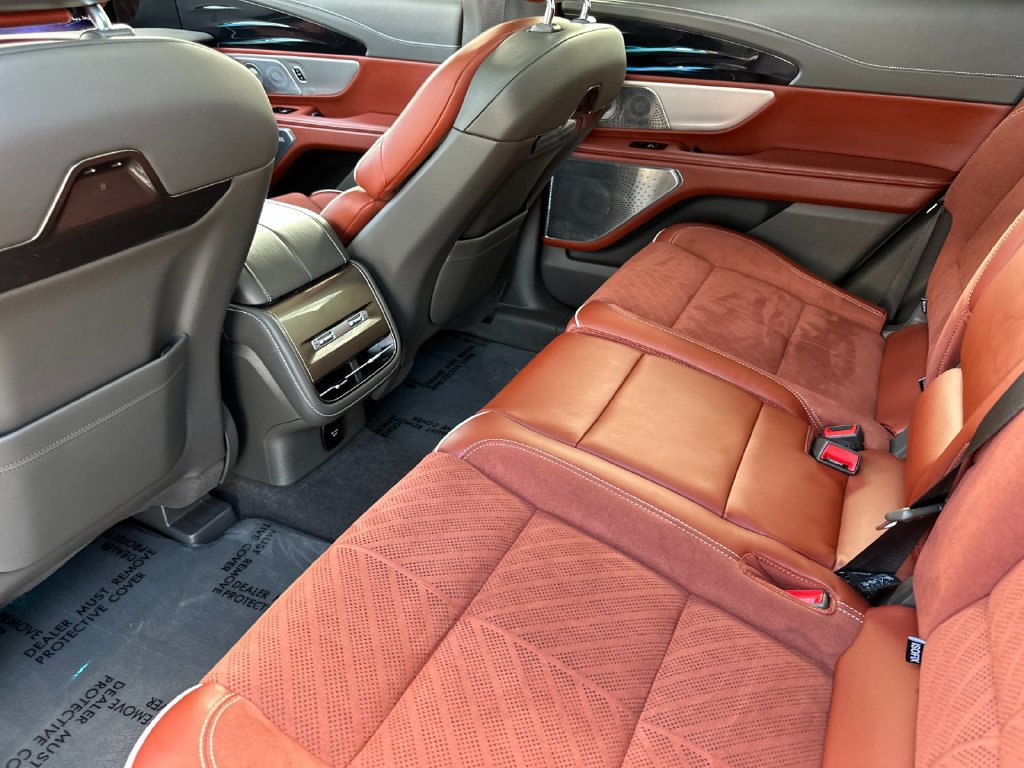 Certified 2024 Lincoln Nautilus Black Label AWD/4WD image 11