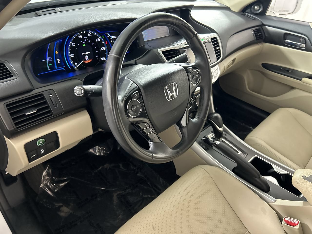 Used 2015 Honda Accord Touring image 13