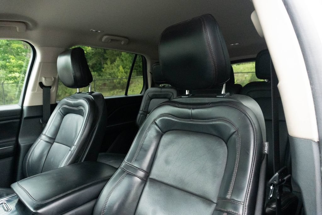 Used 2020 Lincoln Aviator Reserve w/ Elements Package Plus RWD image 19