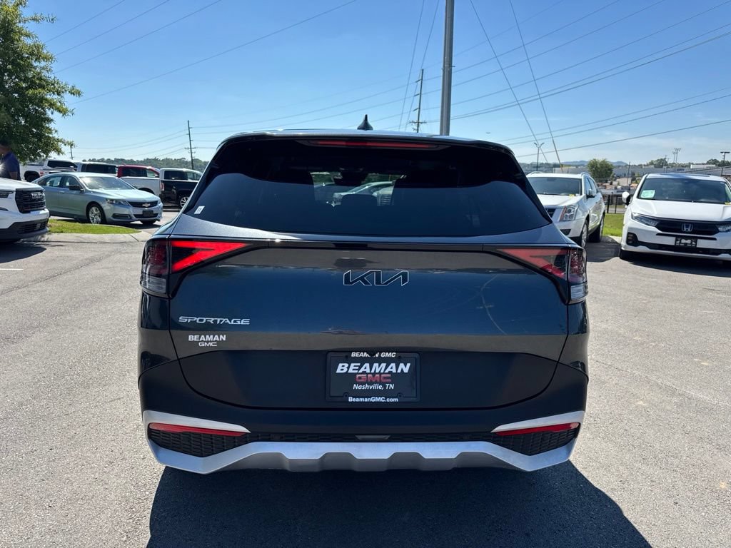 Used 2025 Kia Sportage EX FWD image 8