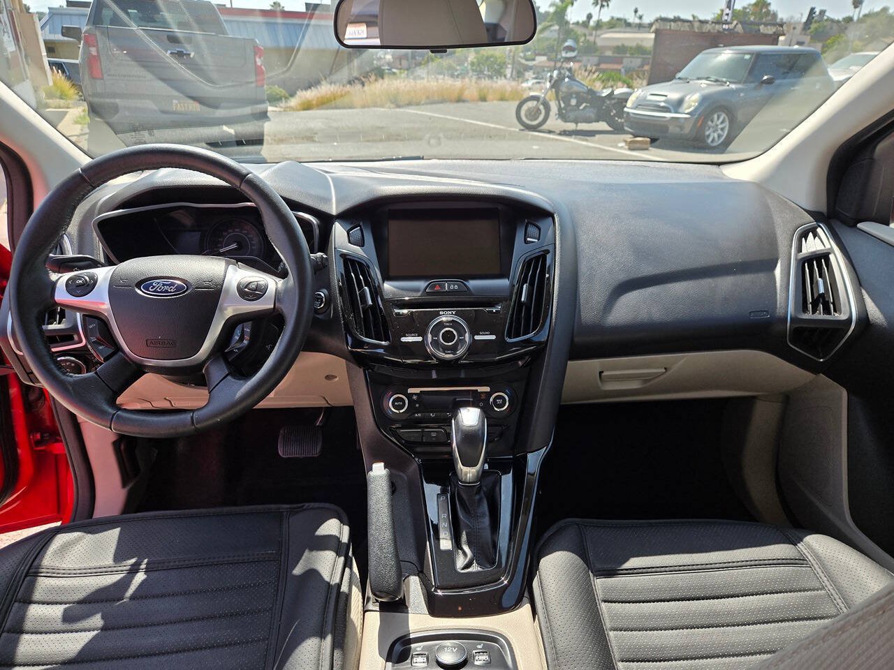 Used 2014 Ford Focus Electric Hatchback FWD image 32