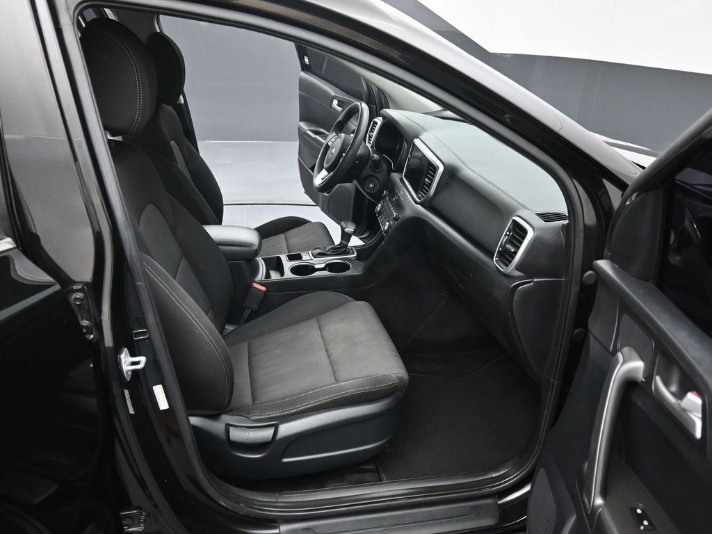 Used 2022 Kia Sportage LX image 29