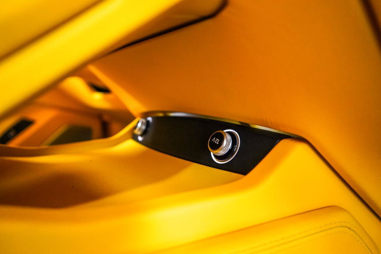 Used 2021 Lamborghini Urus AWD/4WD image 21