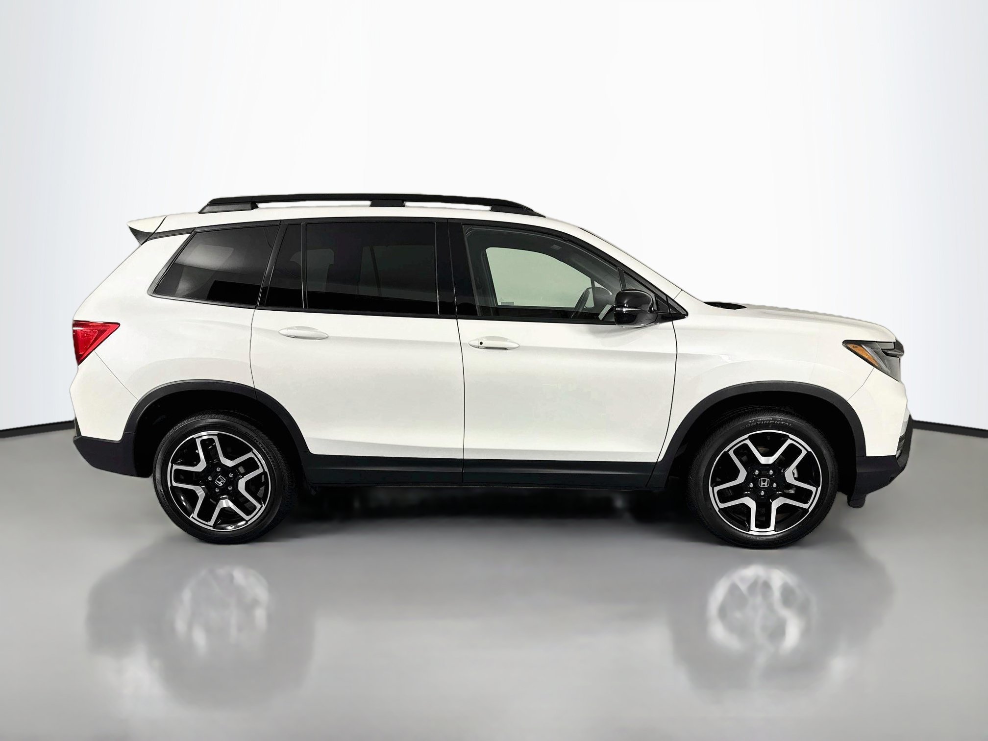 Certified 2023 Honda Passport Elite image 4