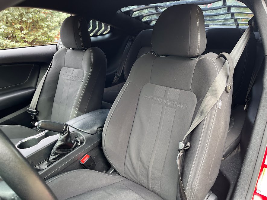 Used 2019 Ford Mustang Coupe w/ Black Accent Package RWD image 9