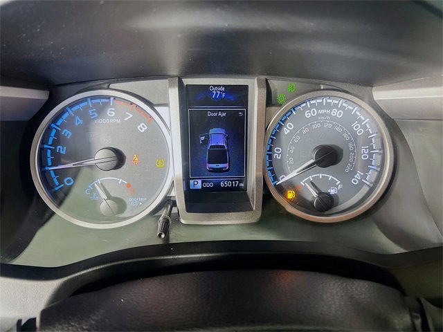 Used 2016 Toyota Tacoma Limited image 14