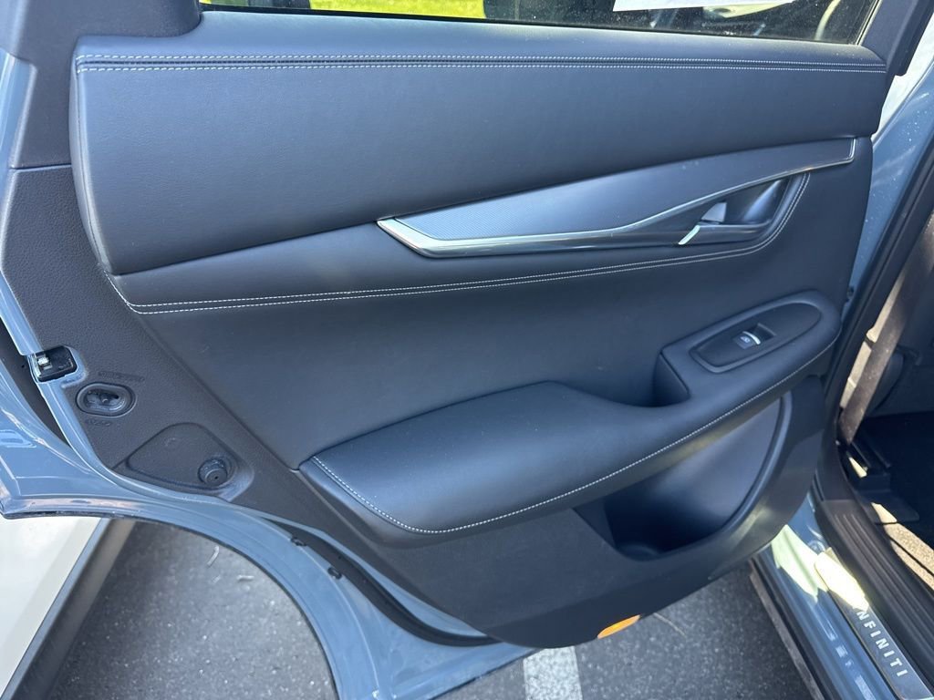 Certified 2022 INFINITI QX55 Luxe w/ Cargo Package image 15