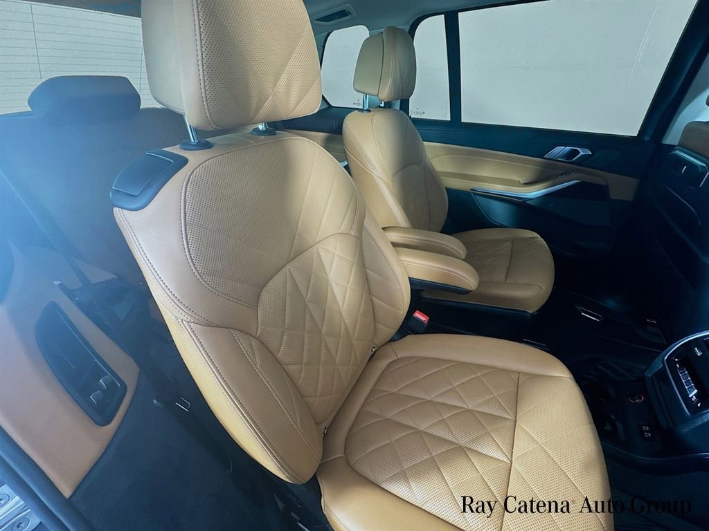 Certified 2023 BMW X7 xDrive40i w/ Premium Package image 30