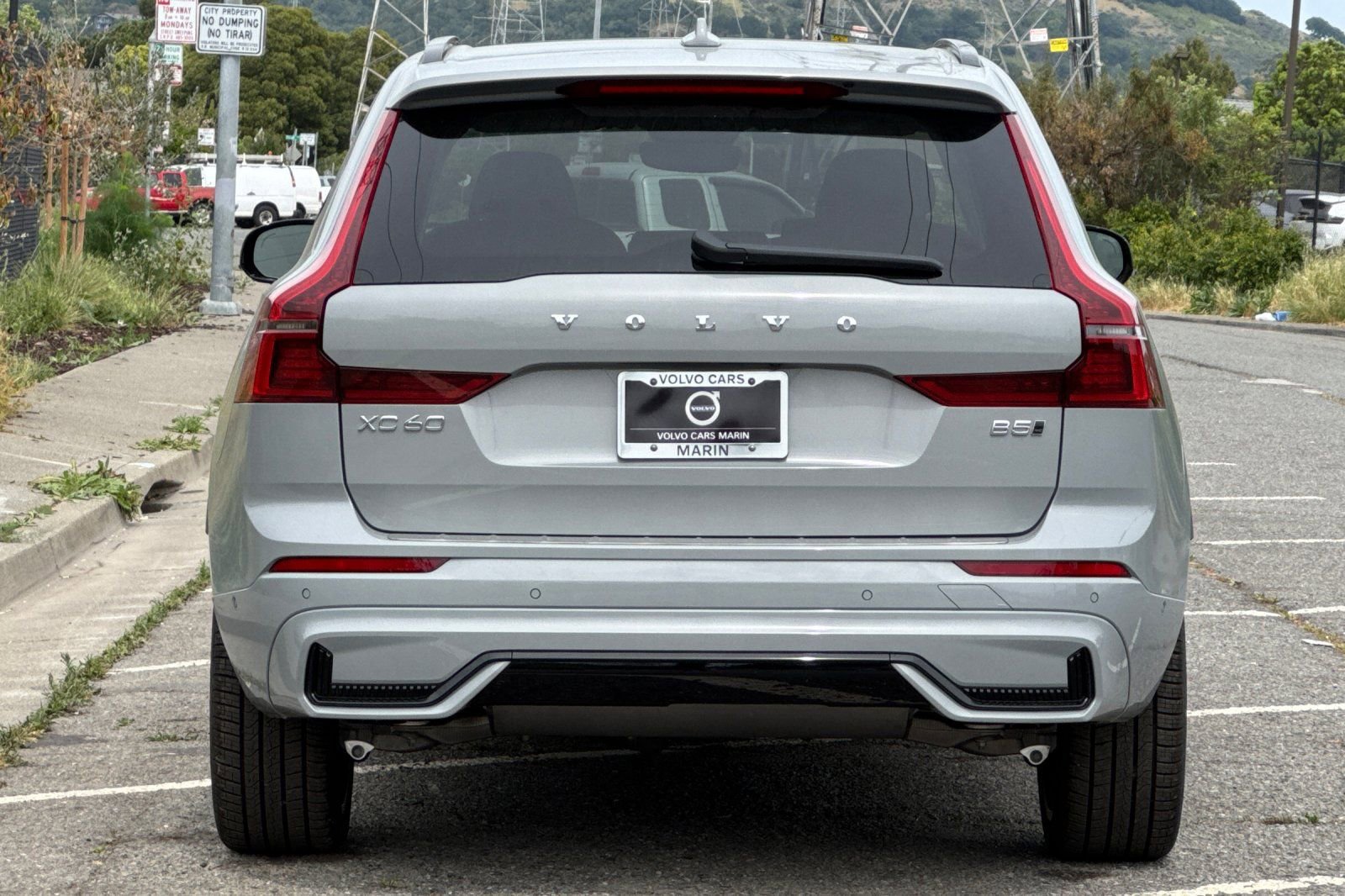 New 2026 Volvo XC60 B5 Ultra w/ Protection Package Premier AWD/4WD image 7