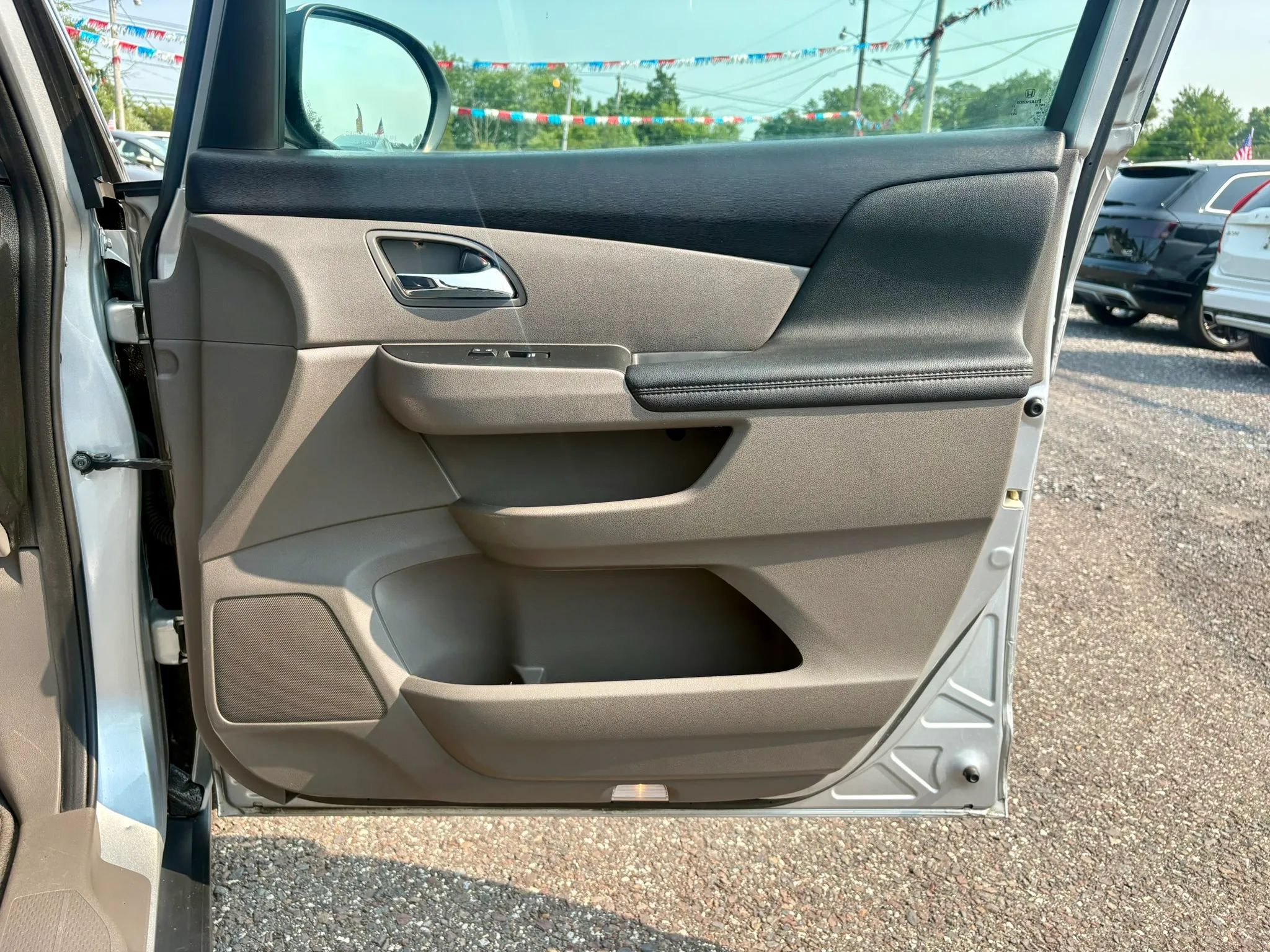 Used 2015 Honda Odyssey EX image 14