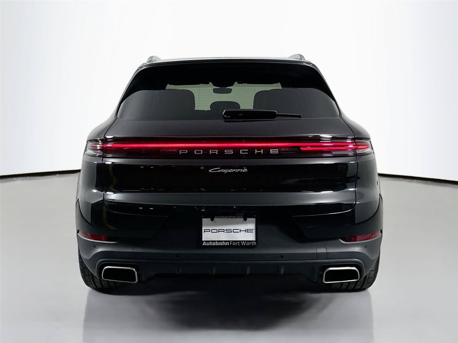 Certified 2025 Porsche Cayenne AWD/4WD image 6