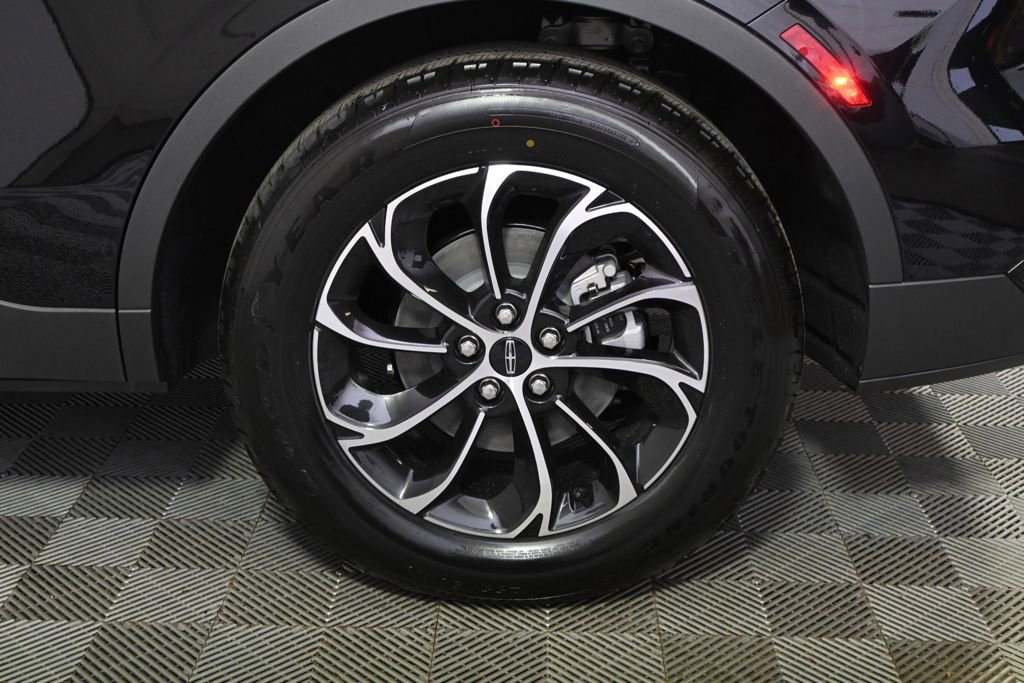 New 2026 Lincoln Nautilus Premier w/ Equipment Group 102A image 20