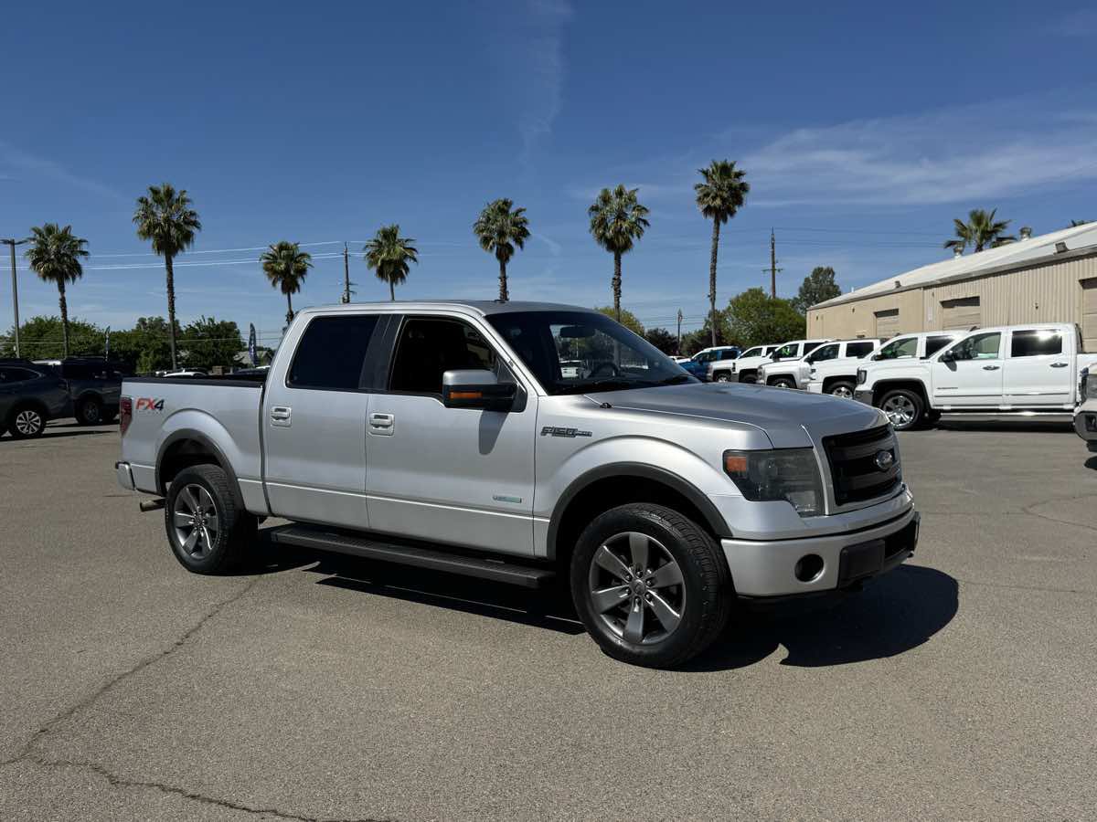 Used 2014 Ford F150 FX4 w/ Equipment Group 402A Luxury AWD/4WD image 14