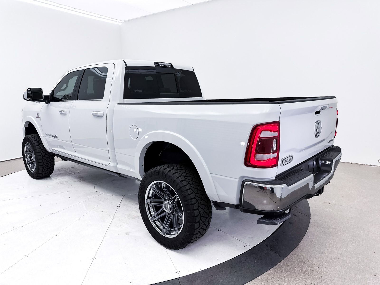 Used 2021 RAM 2500 Limited image 16