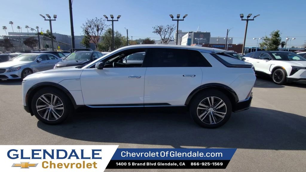 Certified 2024 Cadillac Lyriq Luxury image 5