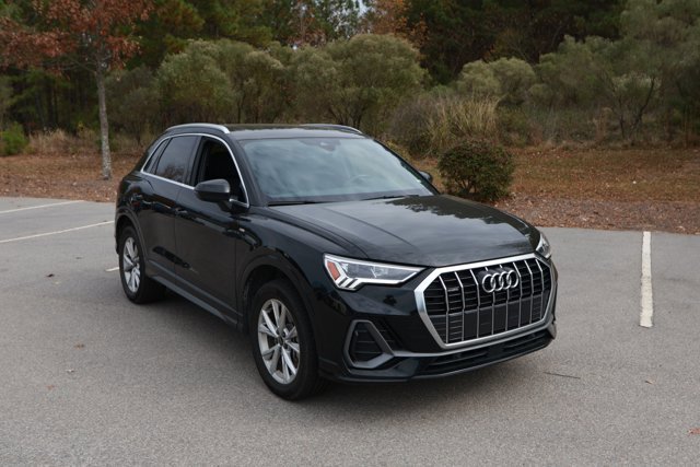 Used 2024 Audi Q3 2.0T Premium image 3