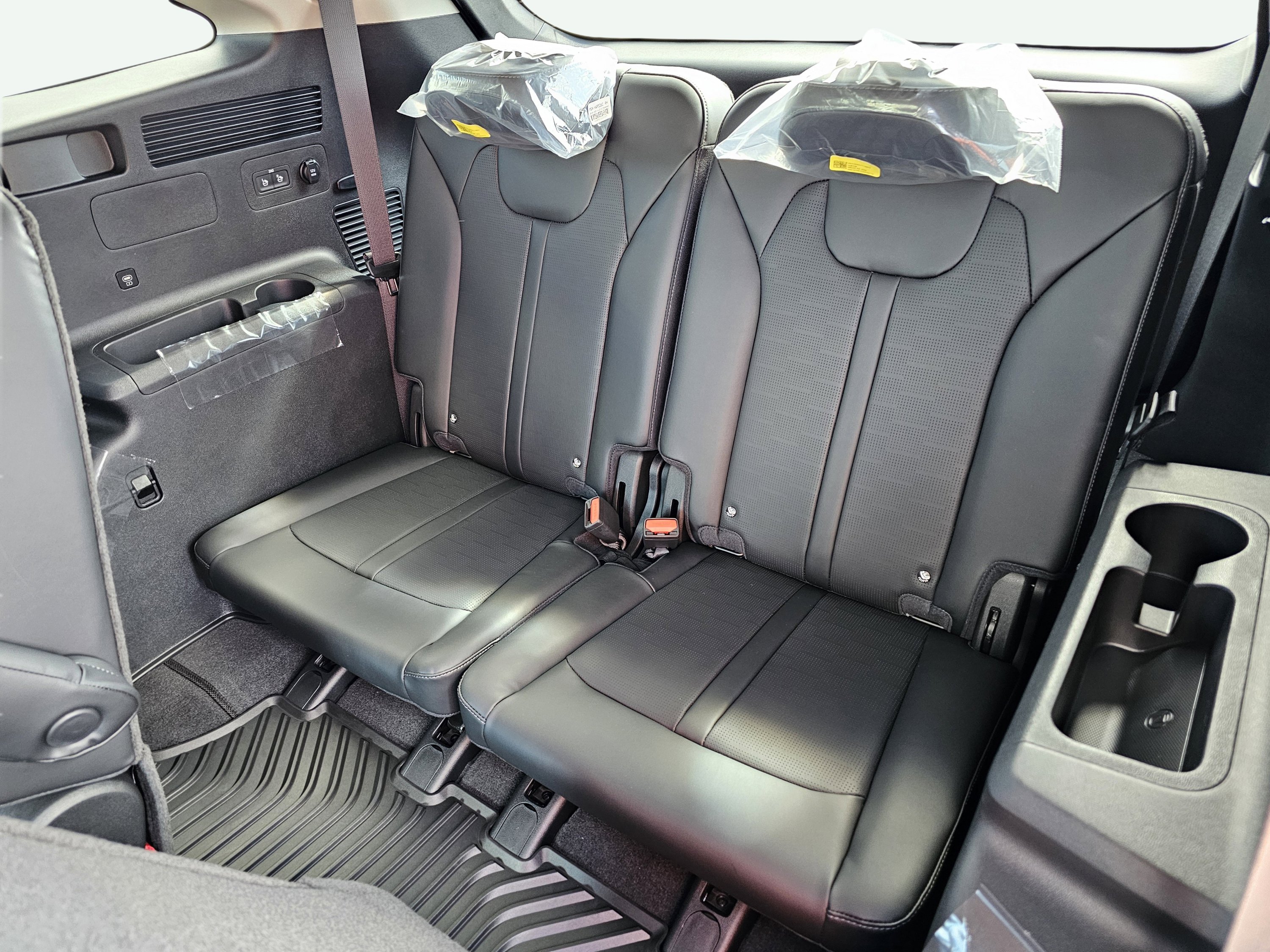 Used 2025 Kia Sorento EX w/ Panoramic Sunroof Package FWD image 28