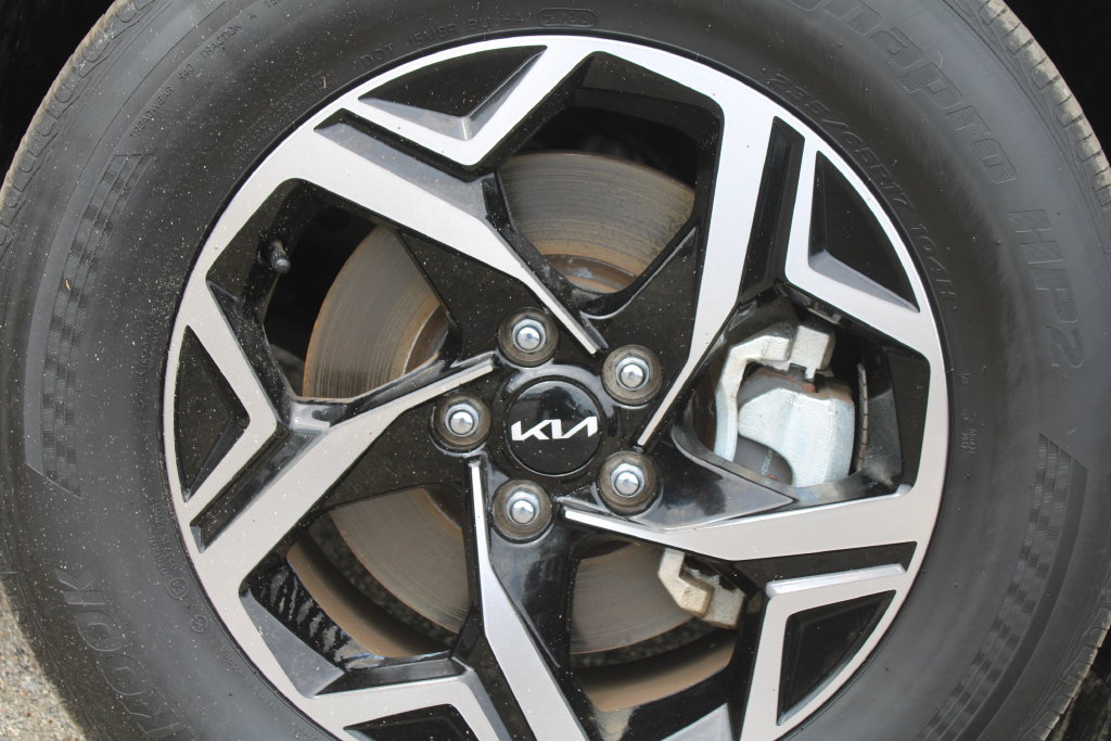 Certified 2024 Kia Sportage LX AWD/4WD image 17