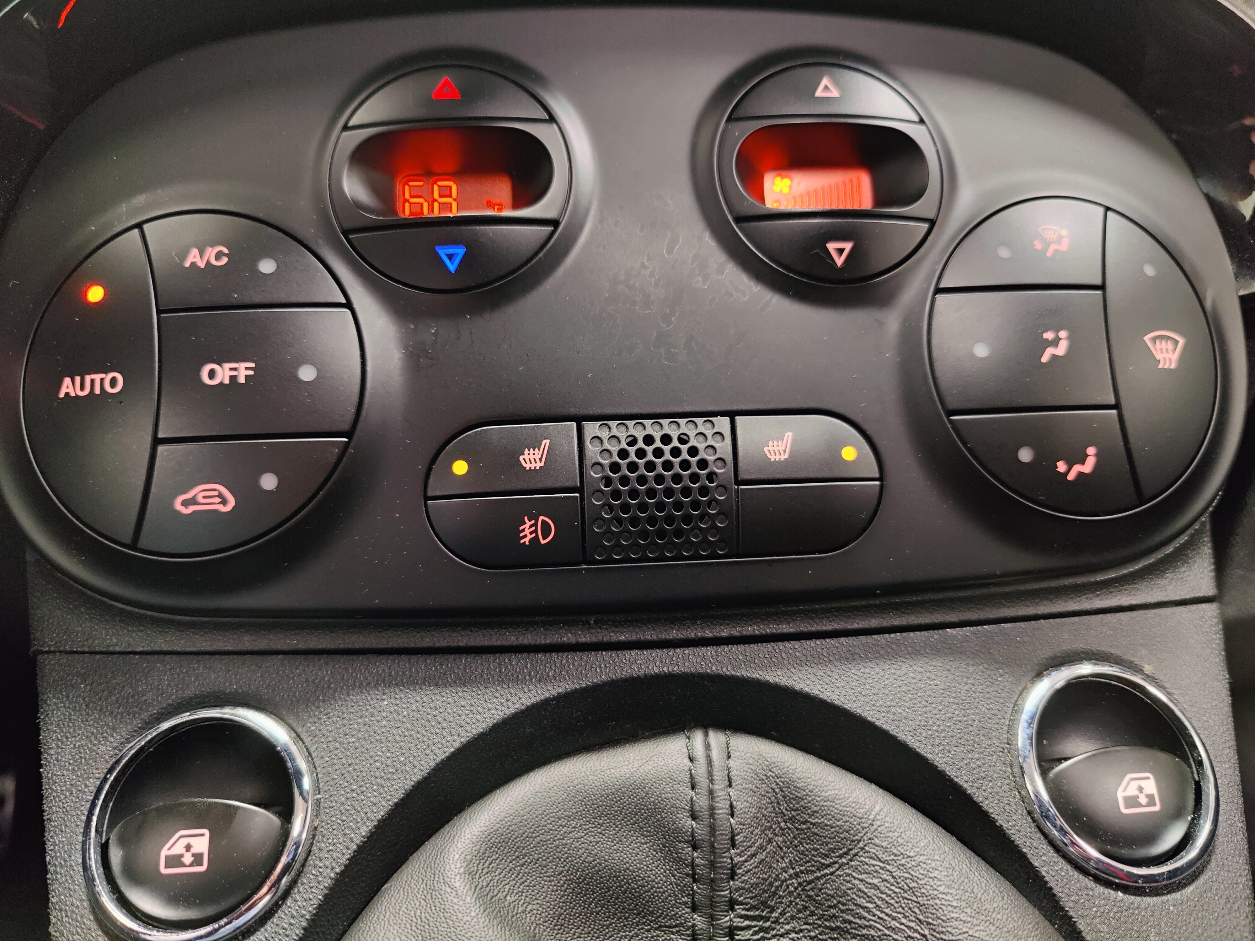 Used 2013 FIAT 500 Abarth w/ Comfort/Convenience Group FWD image 8