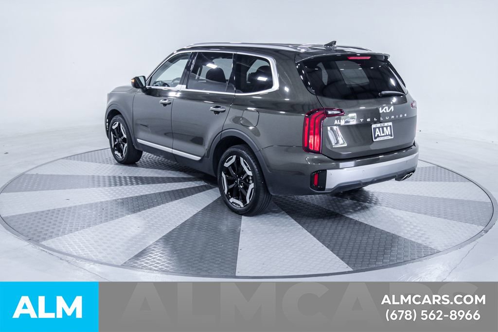 Used 2025 Kia Telluride S FWD image 7