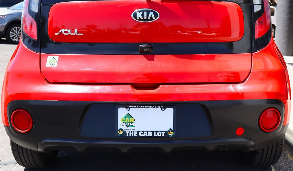 Used 2018 Kia Soul + FWD image 21