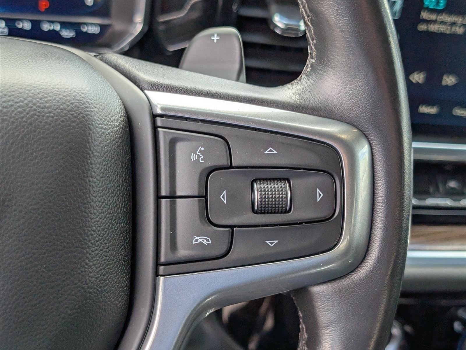 Used 2022 Chevrolet Silverado 1500 LT w/ Protection Package AWD/4WD image 23