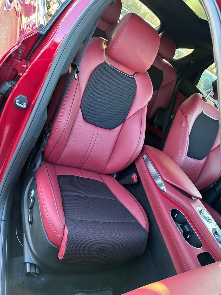 Used 2025 Genesis GV70 3.5T Sport image 20